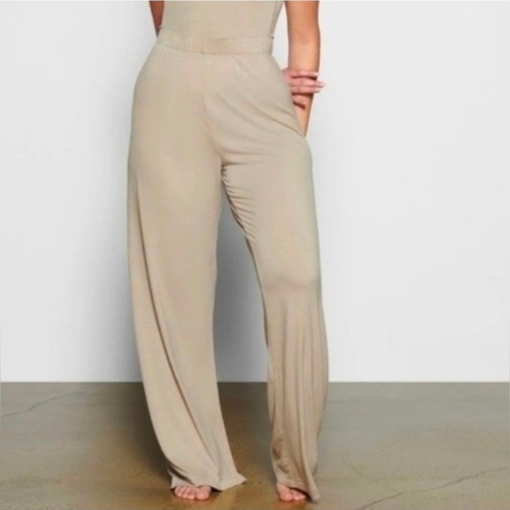 SKIMS Comfy Relaxed Minimalist Sleep Pants Pajama Lounge Pants Taupe sz XL NWT